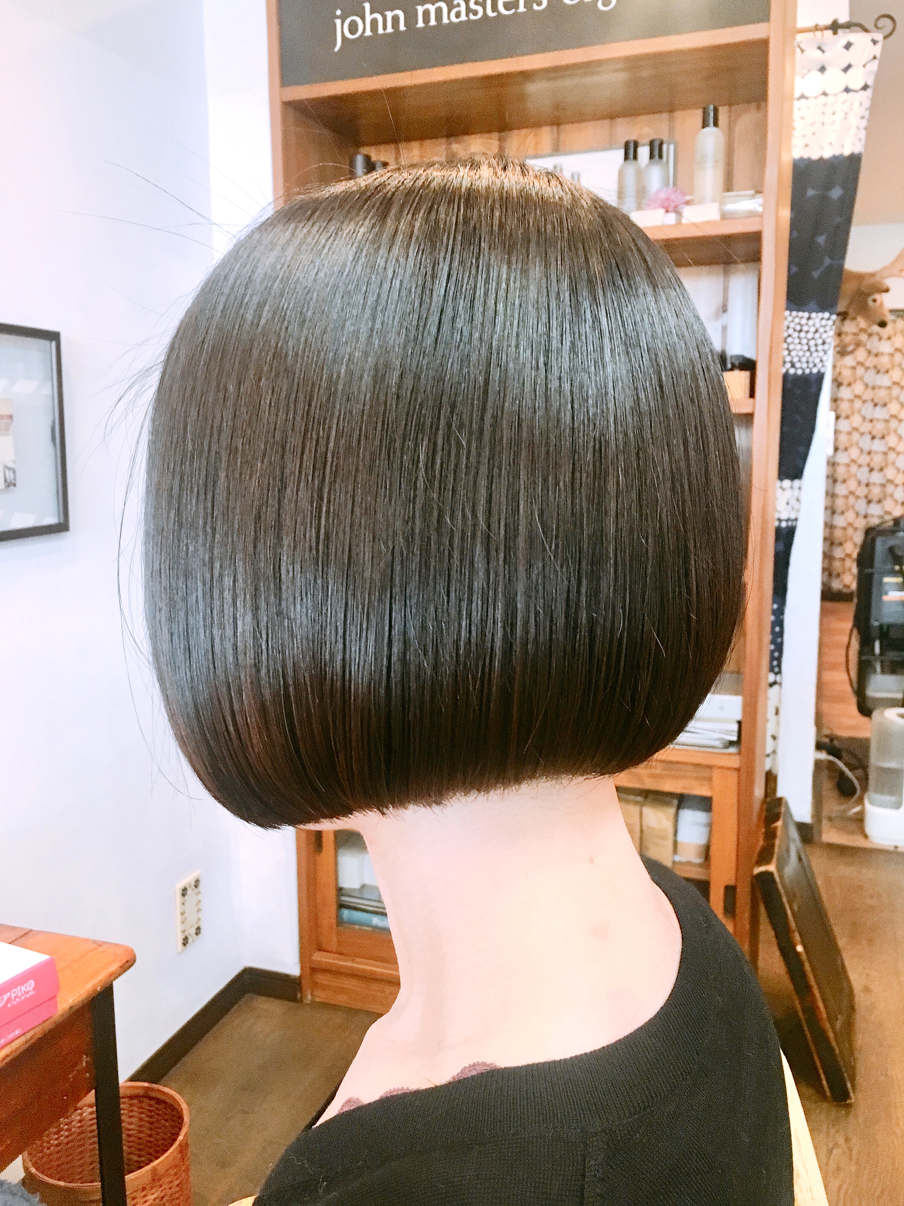 手入れが楽な 髪型 60代