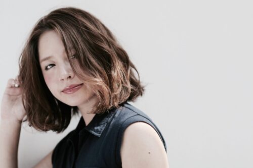 分け目を自然にぼかしたスタイル